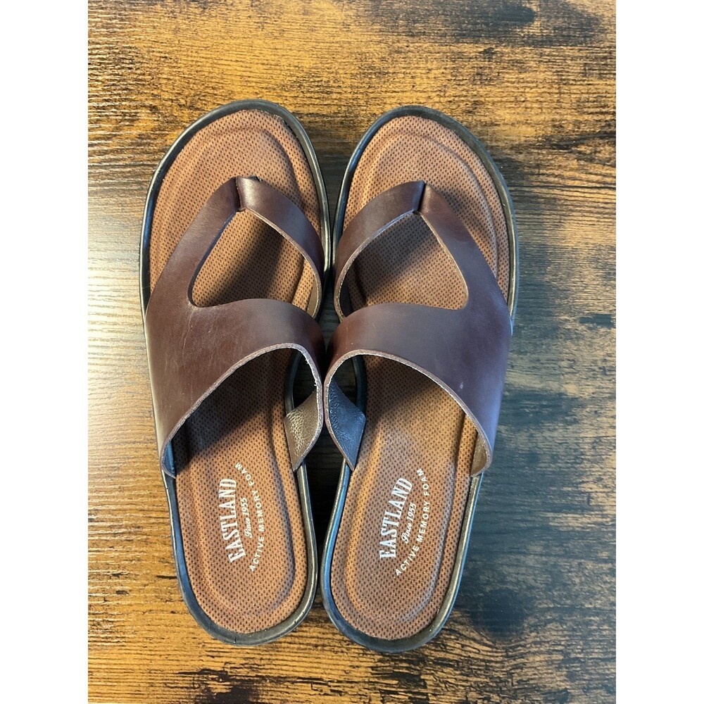 Eastland Laurel Sandals, size 9M, dark brown leather